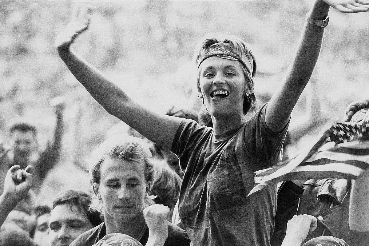 Мир в начале 1980 х. Молодежь СССР. Молодежь 80-х. Молодёжь 80-х годов СССР. Конец 80-х в СССР.