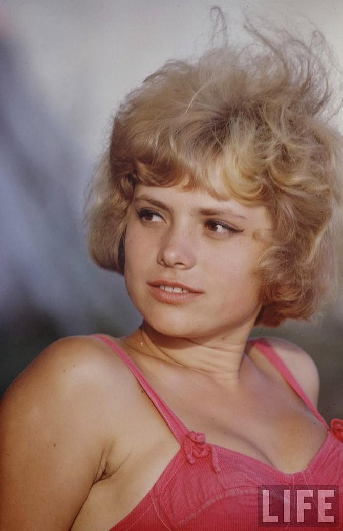 Фотография: Советская молодежь 60-х на пляже: фотографии Билла Эпприджа №8 - BigPicture.ru