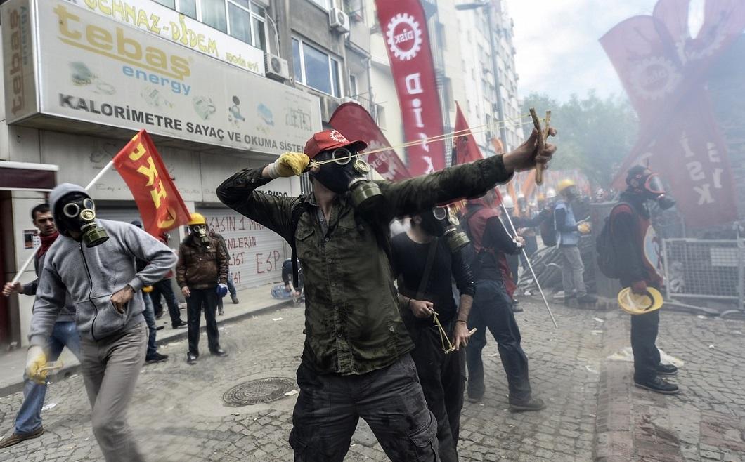 Фотография: Первомайские столкновения в Стамбуле №12 - BigPicture.ru