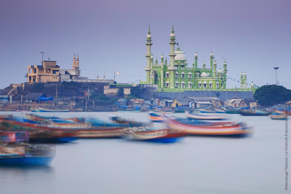 Фотография: Индийские заметки: По ту сторону курорта. Морской порт Вижинджам №12 - BigPicture.ru