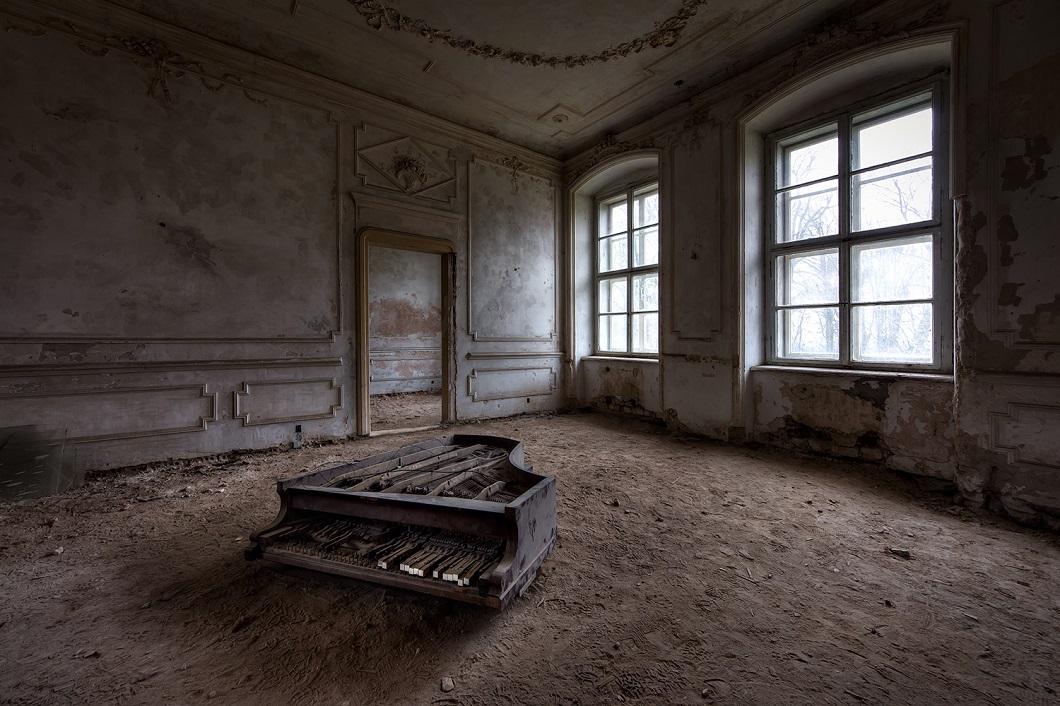 Заброшенные места в фотографиях Винсента Янсена