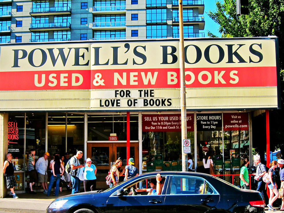Книжные магазины которые ломают стереотипы фото
