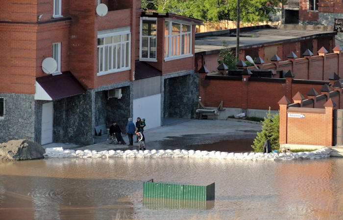 Фотография: Лето на Алтае началось со страшного наводнения №8 - BigPicture.ru