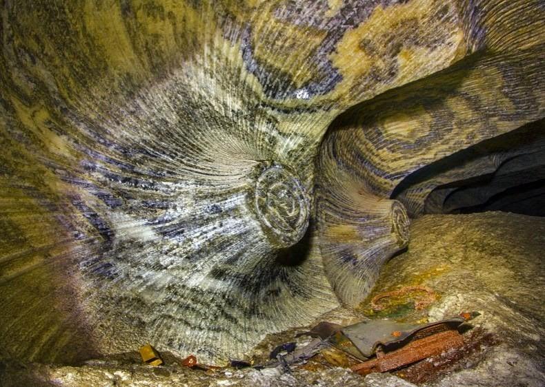 Фотография: Психоделическая соляная пещера под Екатеринбургом №11 - BigPicture.ru