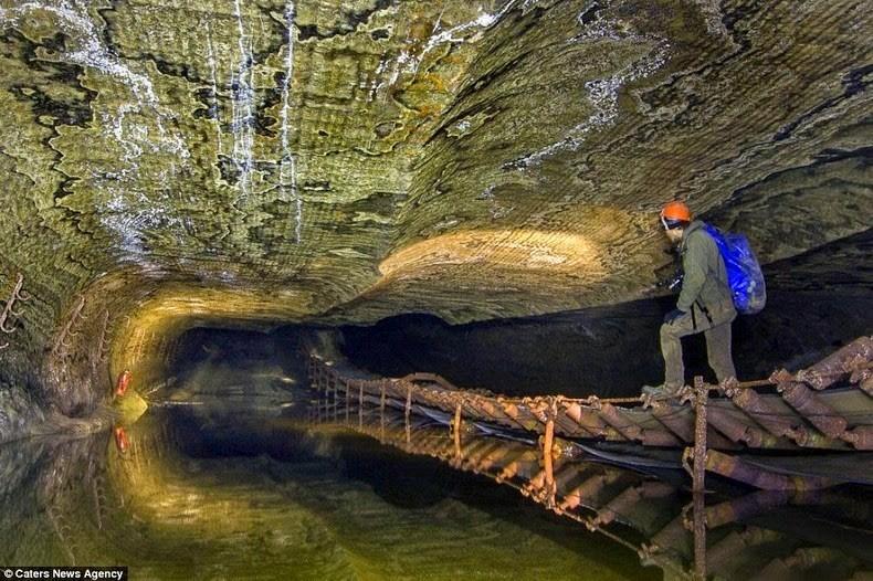 Фотография: Психоделическая соляная пещера под Екатеринбургом №12 - BigPicture.ru