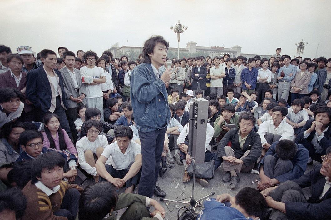 Фотография: Расстрел демонстрантов на площади Тяньаньмэнь 25 лет назад №12 - BigPicture.ru