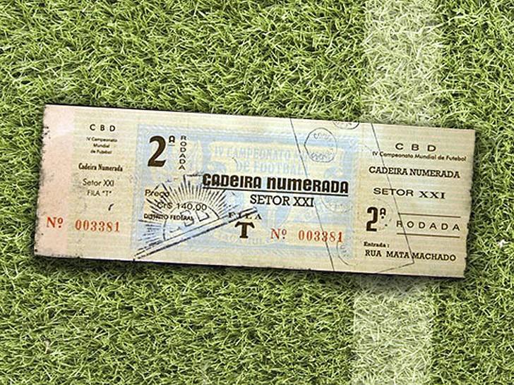 Фотография: Как менялся дизайн билетов ЧМ по футболу с 1930 года №5 - BigPicture.ru