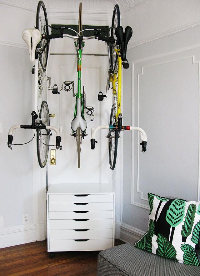 Фотография: Как хранить велосипед дома №34 - BigPicture.ru