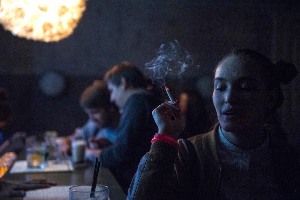 Фотография: Последний день курения в клубах, ресторанах и барах №19 - BigPicture.ru