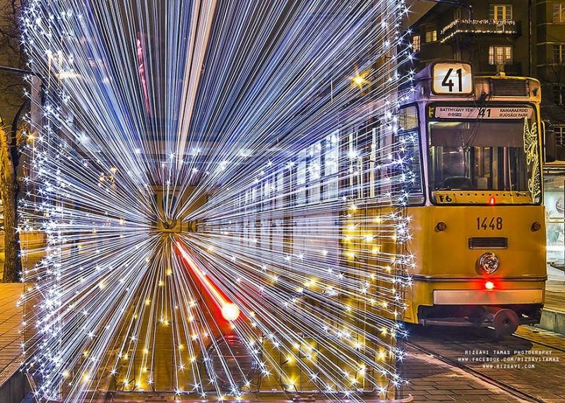 Фотография: Чудесные светящиеся трамваи в ночном Будапеште №1 - BigPicture.ru