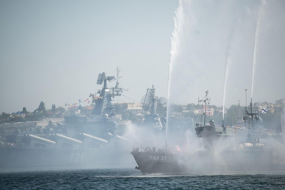 Фотография: День Военно-Морского Флота в Севастополе №9 - BigPicture.ru