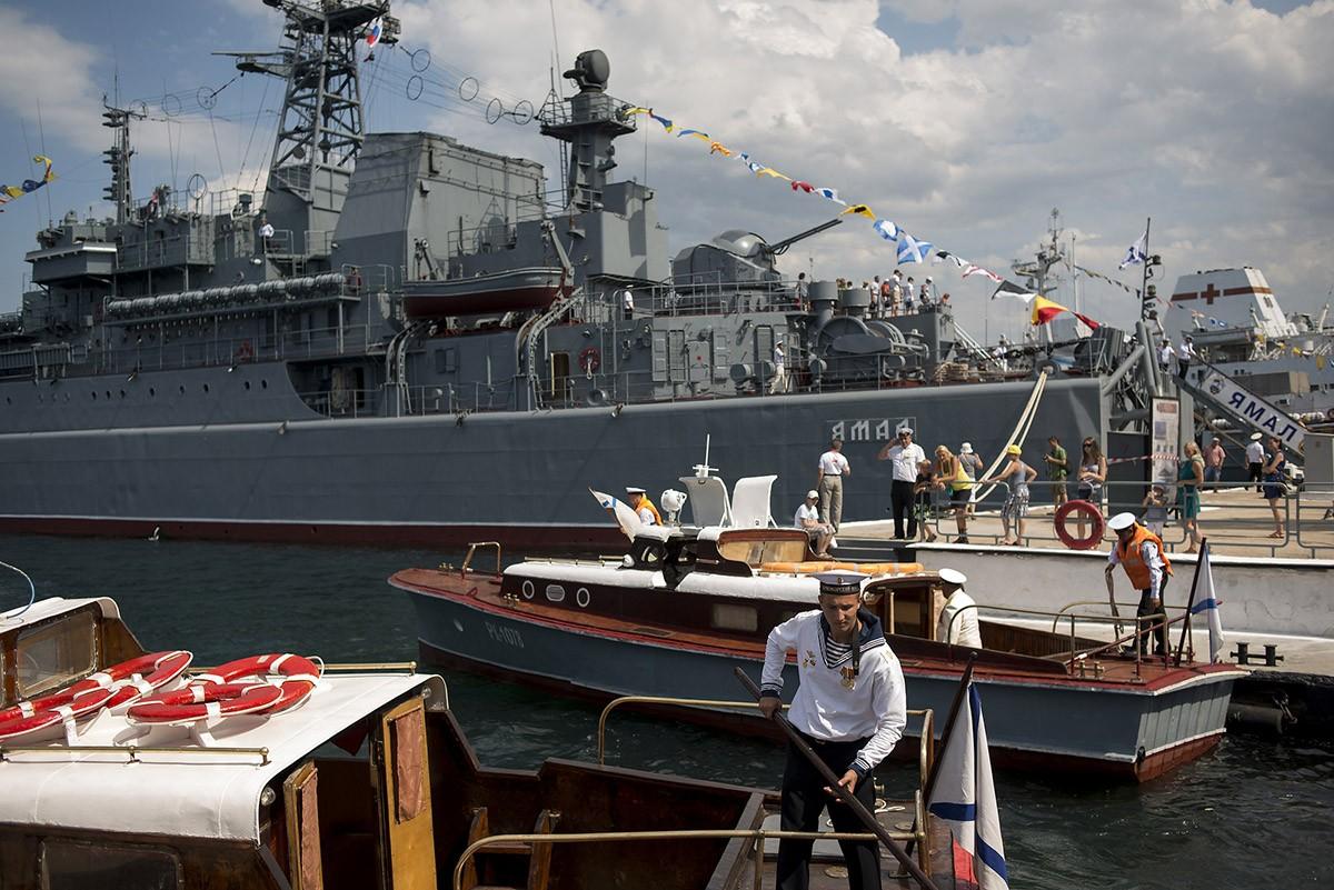 Фотография: День Военно-Морского Флота в Севастополе №22 - BigPicture.ru