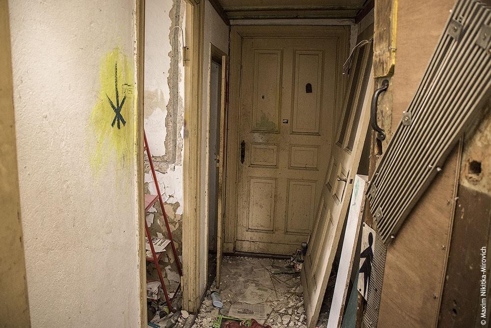 Фотография: Заброшенный дом в Берлине и квартиры сквоттеров №20 - BigPicture.ru
