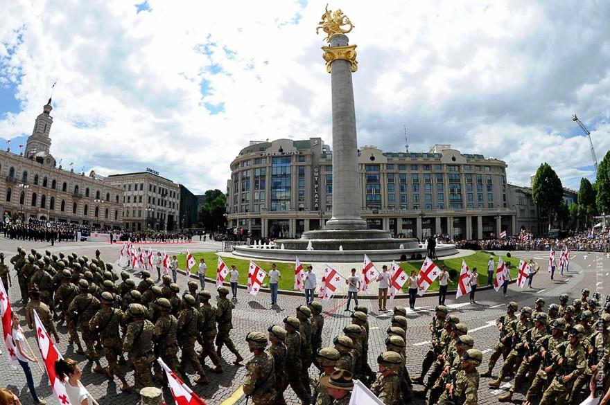 Фотография: Вокруг света: как отмечают День независимости в разных странах №12 - BigPicture.ru