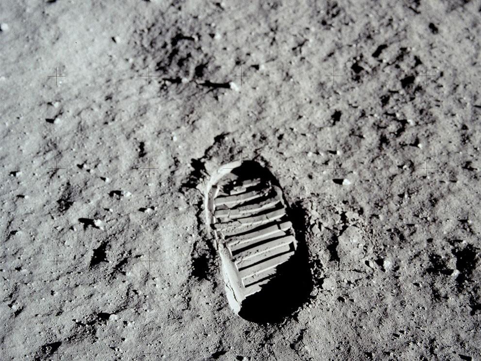 Фотография: 47 лет назад человечество достигло Луны №15 - BigPicture.ru