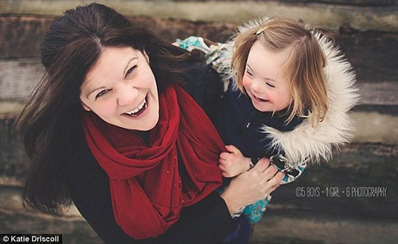 Фотография: Мама девочки с синдромом Дауна устроила фотосессию для детей-инвалидов к новому учебному году №1 - BigPicture.ru