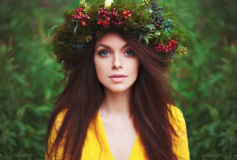 Фотография: 20 восхитительных девушек с цветочными венками №1 - BigPicture.ru