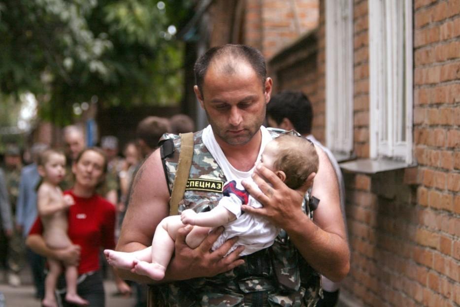 Фотография: 41 пример сохранения человечности перед лицом опасности №6 - BigPicture.ru