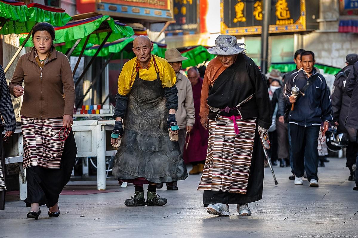 Фотография: Тибетские пилигримы №5 - BigPicture.ru