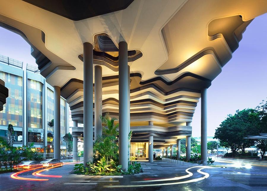 Фотография: Уникальный сад на фасаде отеля в Сингапуре №4 - BigPicture.ru