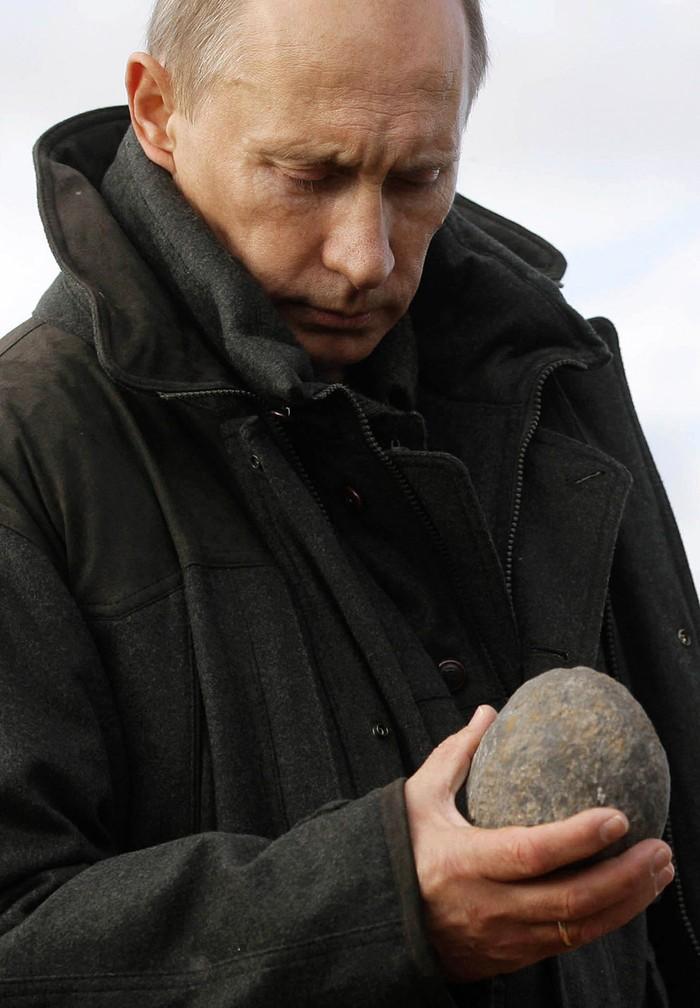 Фотография: Как Владимир Путин смотрит на вещи №8 - BigPicture.ru