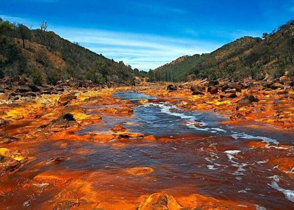 Рио Тинта — «марсианская» река на Земле
