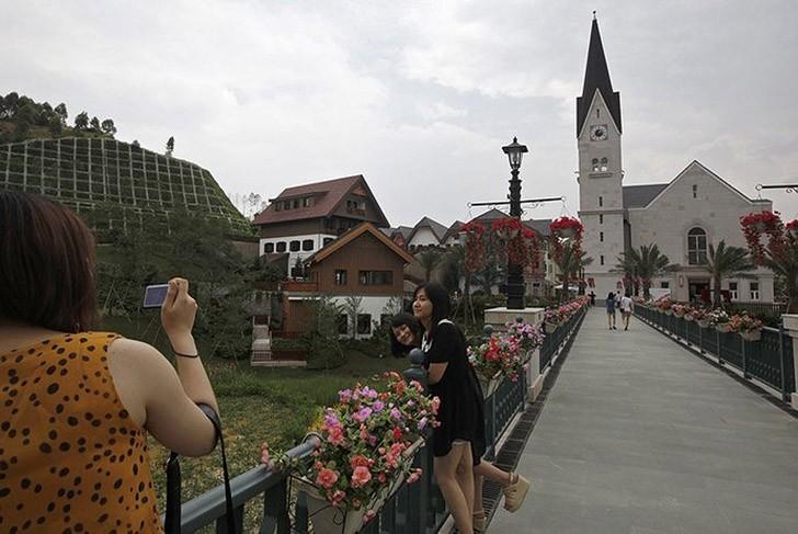 Фотография: Как в Китае подделывают известные мировые достопримечательности и целые европейские города №44 - BigPicture.ru