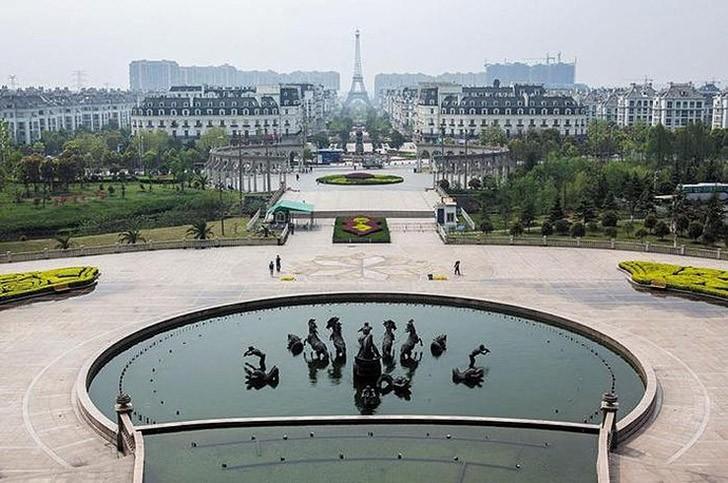 Фотография: Как в Китае подделывают известные мировые достопримечательности и целые европейские города №46 - BigPicture.ru