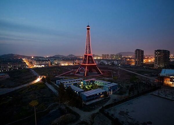 Как в Китае подделывают известные мировые достопримечательности и целые европейские города
