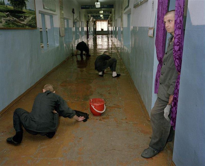 Фотография: Как живут малолетние заключенные в сибирских колониях №15 - BigPicture.ru