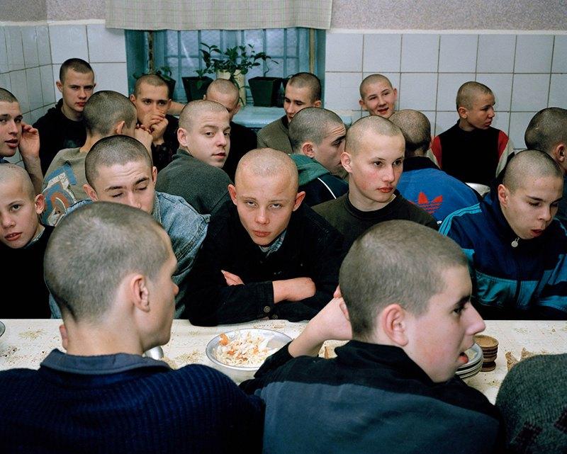 Фотография: Как живут малолетние заключенные в сибирских колониях №19 - BigPicture.ru