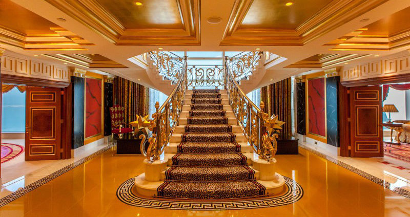 Фотография: Золото для шейхов и олигархов: самый дорогой номер в семизвездочном отеле Burj Al Arab №1 - BigPicture.ru