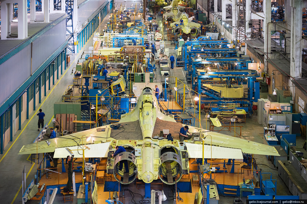 Фотография: Как делают самолеты Су-30 и Як-130. Иркутский авиационный завод №23 - BigPicture.ru