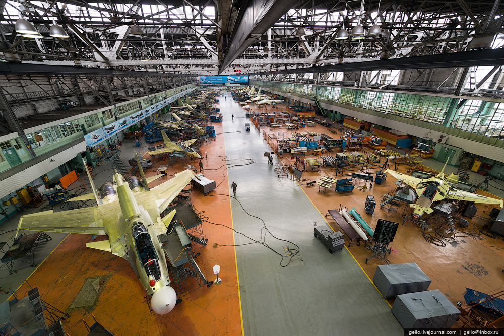Фотография: Как делают самолеты Су-30 и Як-130. Иркутский авиационный завод №34 - BigPicture.ru