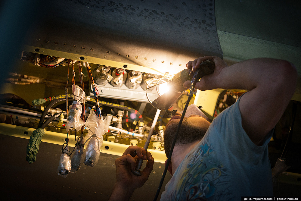 Фотография: Как делают самолеты Су-30 и Як-130. Иркутский авиационный завод №40 - BigPicture.ru
