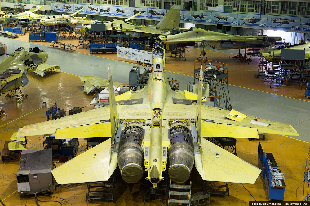 Фотография: Как делают самолеты Су-30 и Як-130. Иркутский авиационный завод №41 - BigPicture.ru