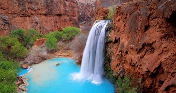 10 самых красивых природных бассейнов мира