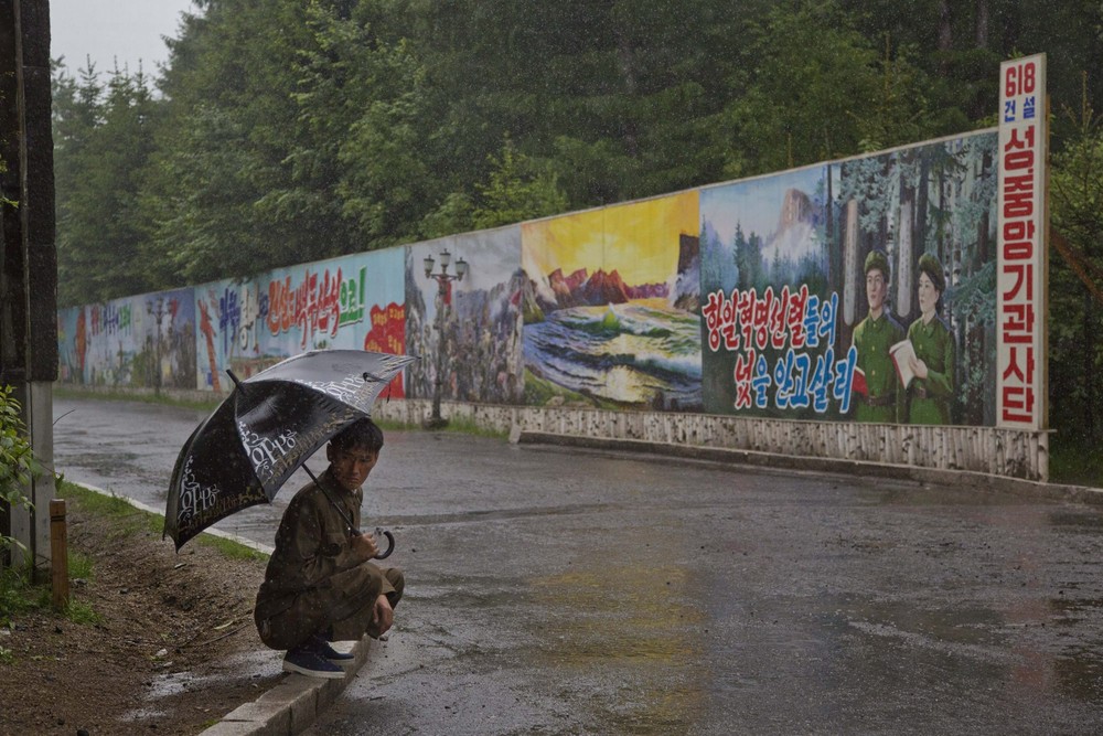 Фотография: Путешествуем по Северной Корее вместе с Дэвидом Гуттенфельдером №7 - BigPicture.ru