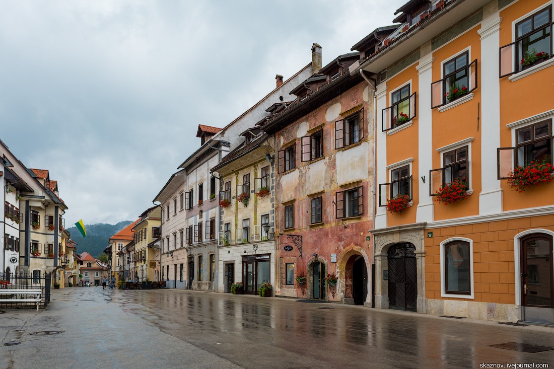 Фотография: Škofja Loka (Шкофья-Лока) — самый красивый сохранившийся средневековый город в Словении №9 - BigPicture.ru