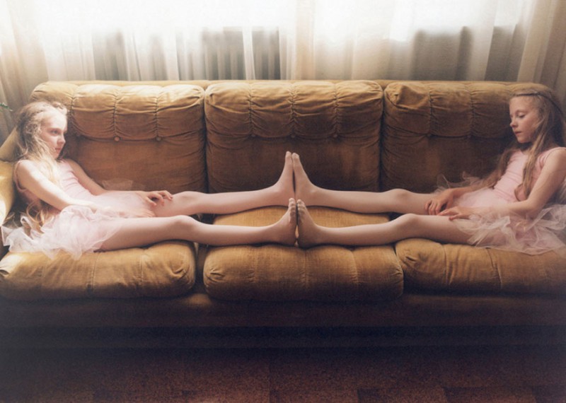 Фотография: Исландские девочки-близнецы, которые видят одинаковые сны №6 - BigPicture.ru