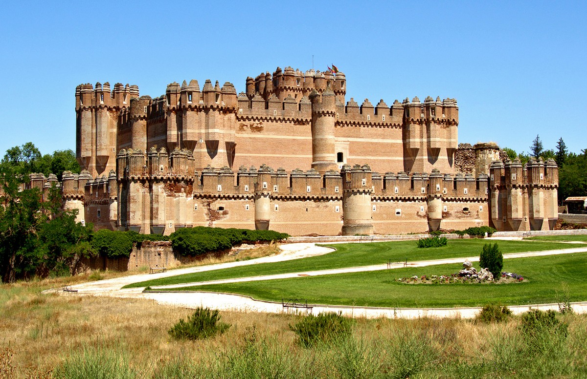 Фотография: Топ-10 замков и дворцов Испании №6 - BigPicture.ru