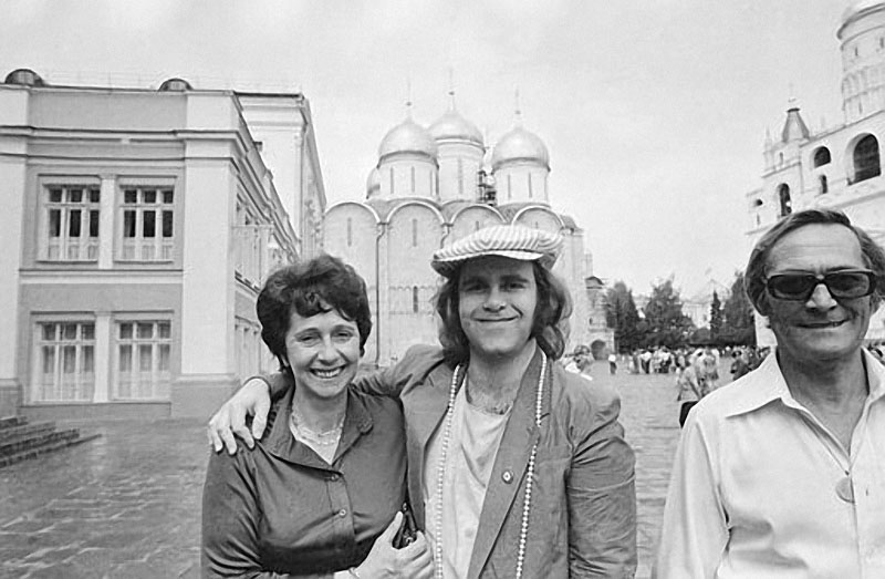 Фотография: Как Элтон Джон в СССР приезжал №10 - BigPicture.ru