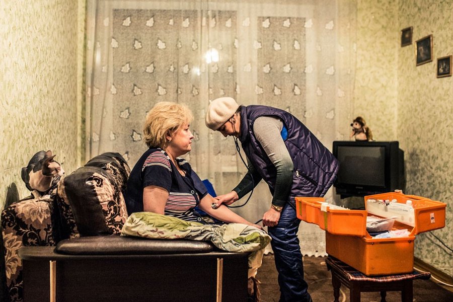 Фотография: Будни работников скорой помощи: на смену как на войну №16 - BigPicture.ru