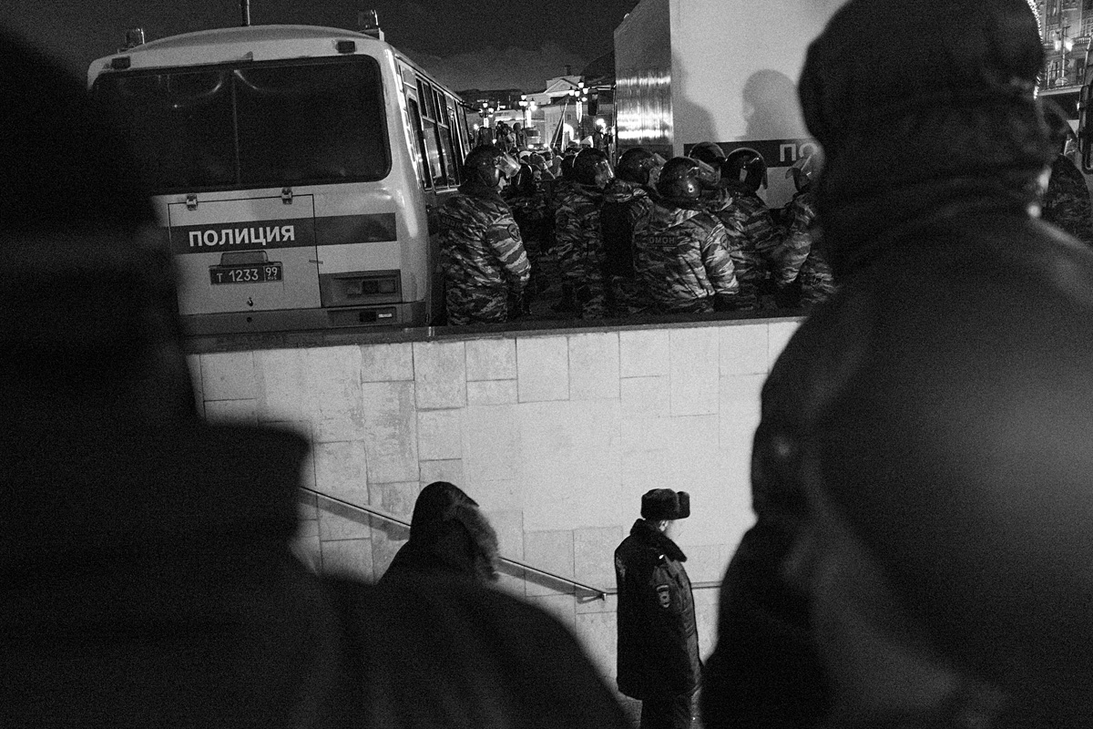 Фотография: Манежка, 30 декабря: Акция поддержки братьев Навальных №16 - BigPicture.ru