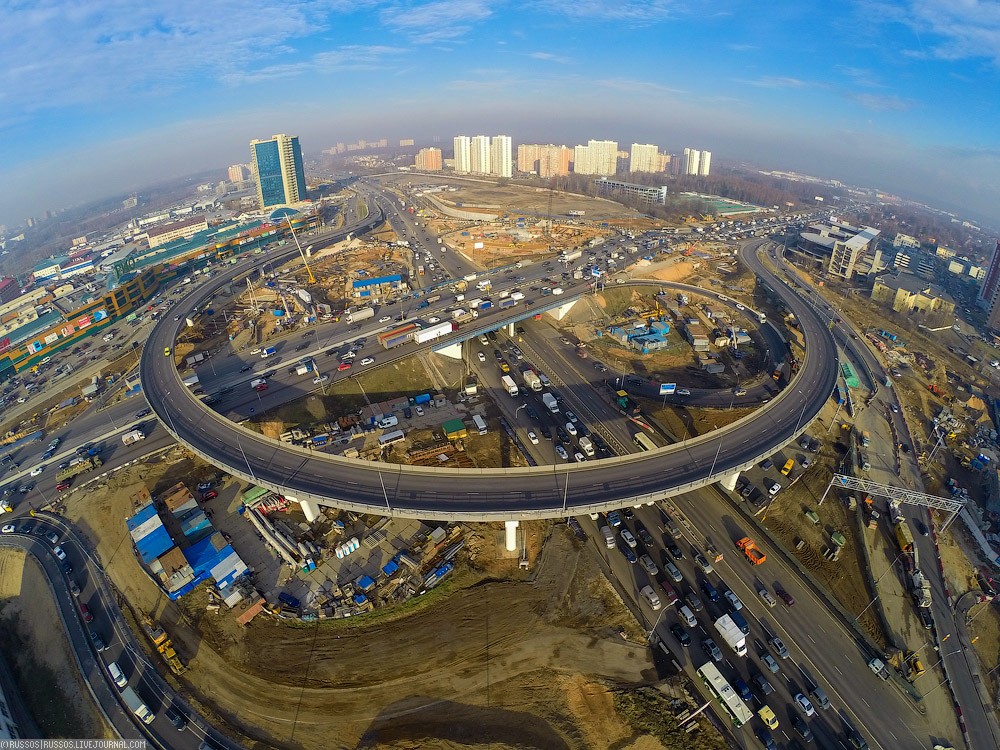 Фотография: Развяжем пробки! Обзорный фоторепортаж строительства новых развязок на МКАД №15 - BigPicture.ru