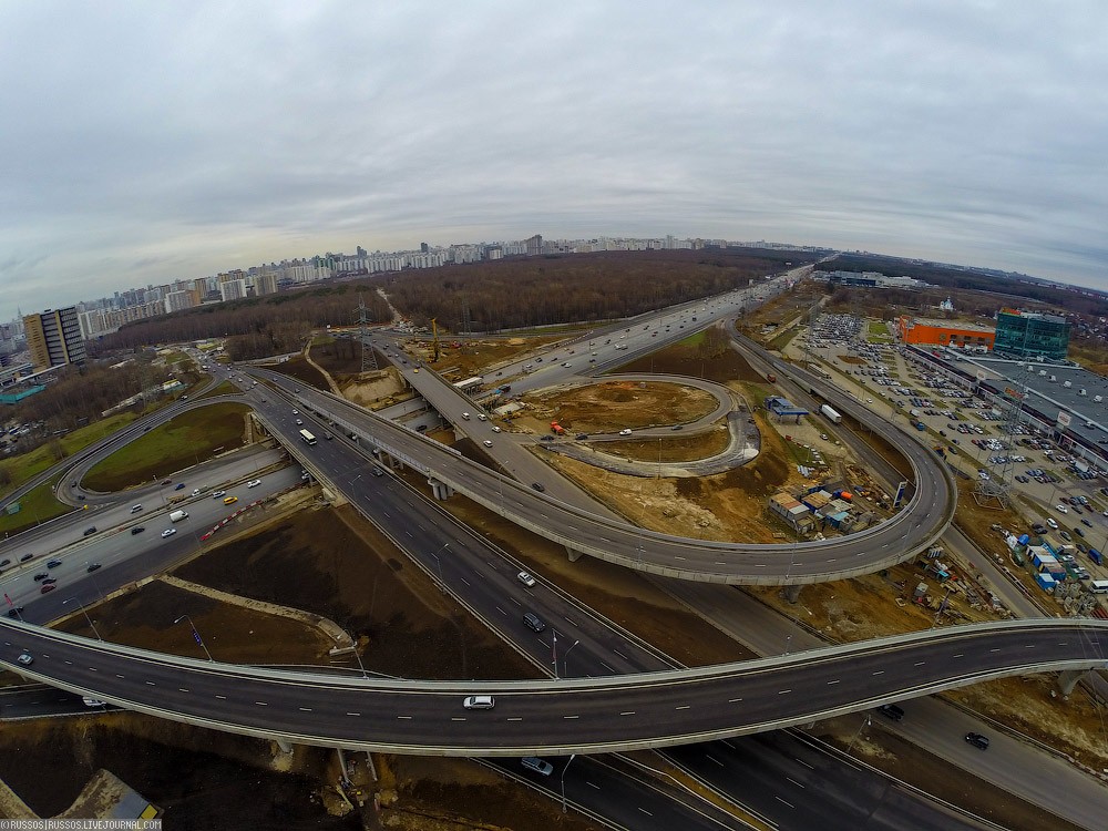 Фотография: Развяжем пробки! Обзорный фоторепортаж строительства новых развязок на МКАД №23 - BigPicture.ru
