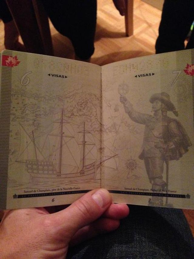Фотография: Новый паспорт гражданина Канады в свете ультрафиолета №10 - BigPicture.ru