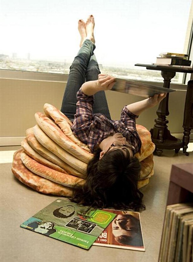 Фотография: Самые креативные и разнообразные подушки для сладкого сна и не только №22 - BigPicture.ru