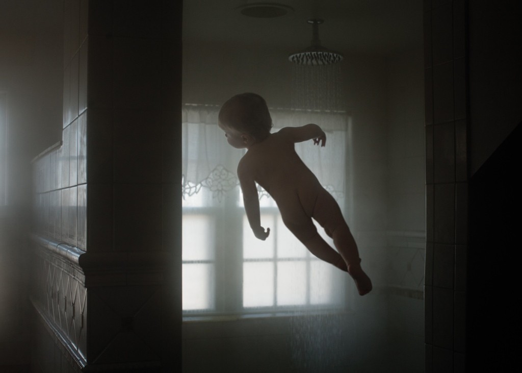 Фотография: Если бы дети летали: позитивная фотосерия скучающей в декрете Рэйчел Гулин №4 - BigPicture.ru