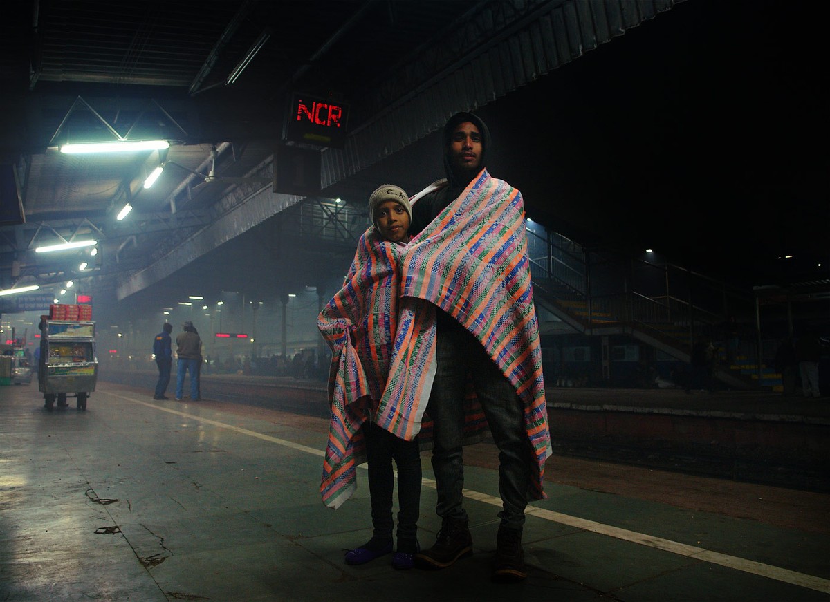 Фотография: Ночная жизнь индийского вокзала №27 - BigPicture.ru